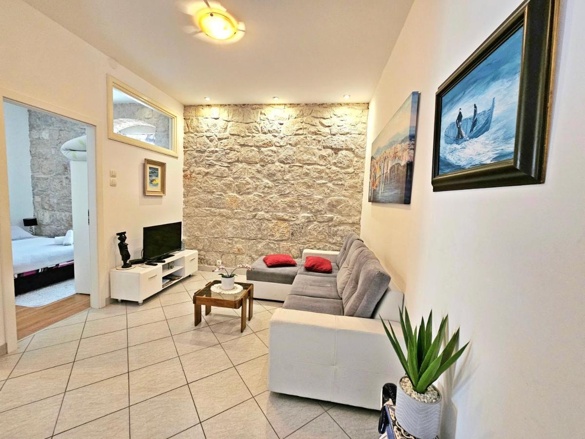 ספליט Apartments Moni מראה חיצוני תמונה